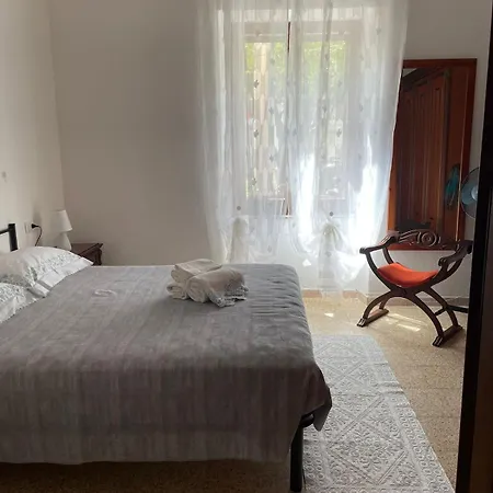 Budoni -san Pietro Tatil Evi *